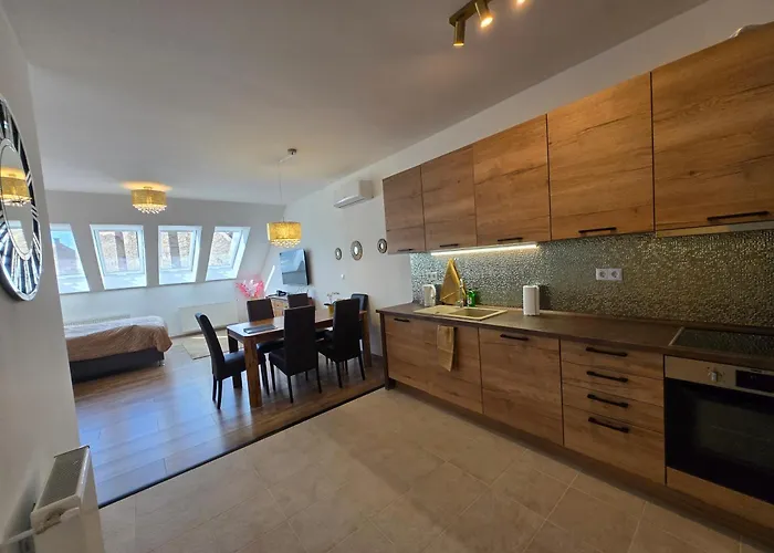 Apartament Rottenbiller Gardens 1 *